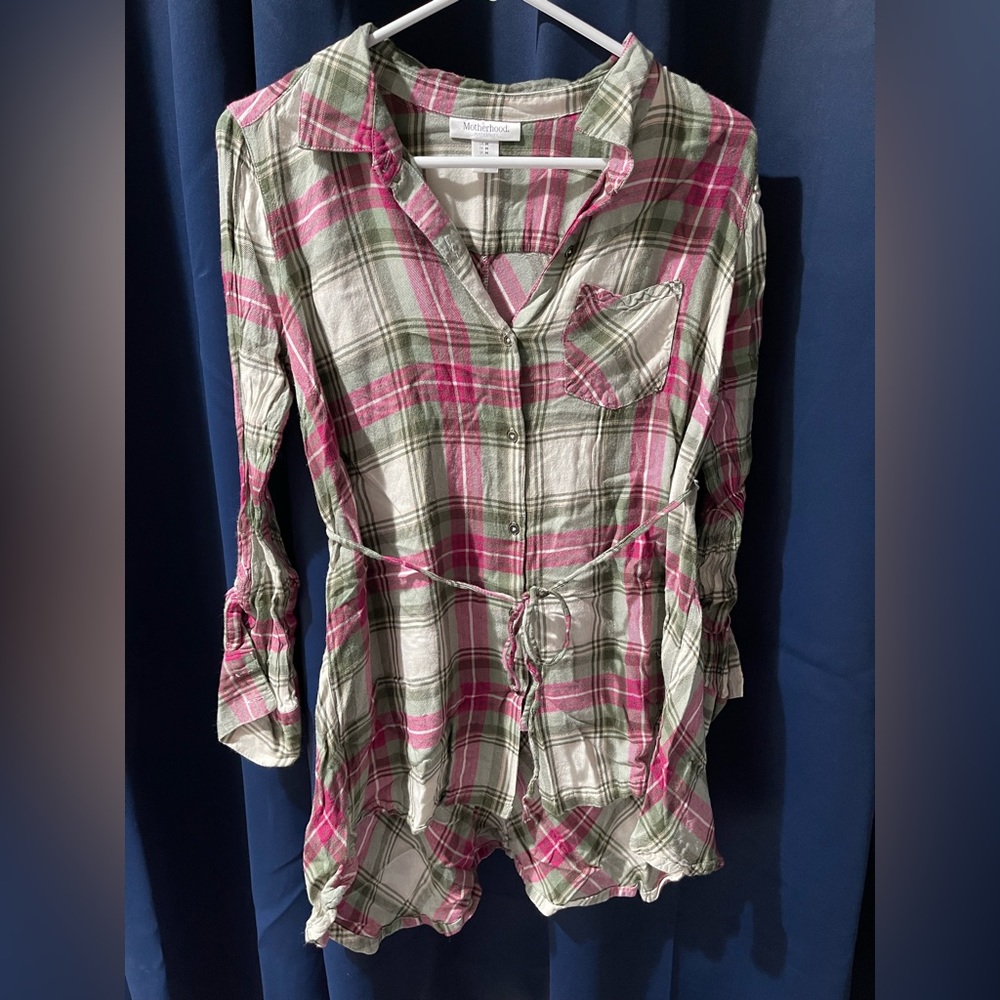 Motherhood maternity shirt